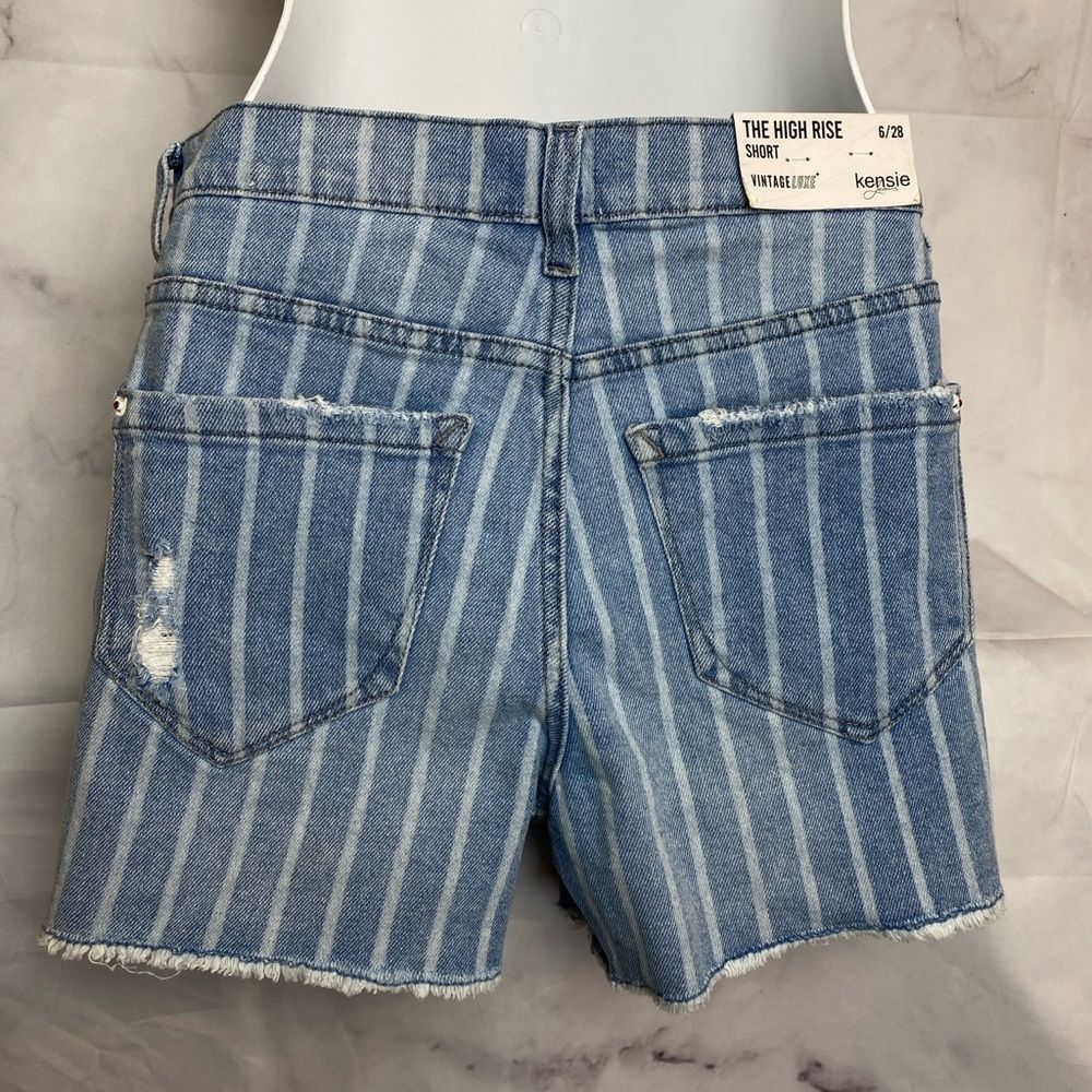 NWT Kensie Jeans The High Rise Vintage Luxe Striped Short